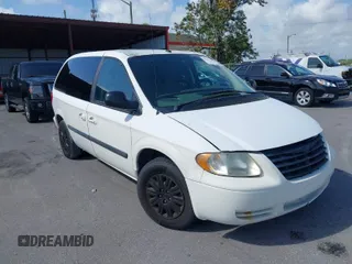 2006 Chrysler Town & Country SWB with VIN 1A4GP45RX6B756810, listed as a IAAI auction lot 41962898 with 266,727 mi miles. Bid and sale history available at carsss.com. Image 1.