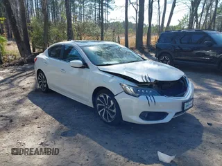 2016 Acura ILX w/Premium/A-SPEC Pkg with VIN 19UDE2F81GA002485, listed as a IAAI auction lot 41785231 with 112,886 mi miles. Bid and sale history available at carsss.com. Image 1.