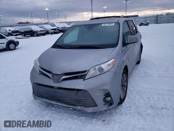 2018 Toyota Sienna XLE with VIN 5TDDZ3DC9JS207322, listed as a Copart auction lot 85513894 with 91,441 mi miles and Salvage Title. Bid and sale history available at carsss.com. Image 12.