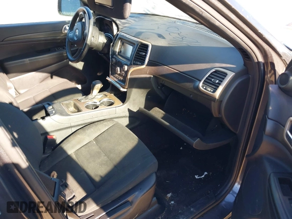2017 Jeep Grand Cherokee Laredo with VIN 1C4RJFAG5HC633154, listed as a IAAI auction lot 41182059 with Not provided miles and . Bid and sale history available at DreamBid. Image 5.