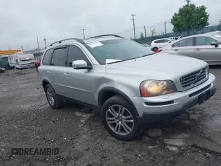 2009 Volvo XC90 I6 z VIN YV4CZ982491516007, wystawiony jako IAAI lot #42226430 z przebiegiem 244 815 mil mil oraz . Historia ofert i sprzedaży dostępna na DreamBid. Obrazek 1.