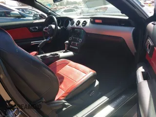 2015 Ford Mustang GT Premium z VIN 1FATP8FFXF5413662, wystawiony jako IAAI lot #41921692 z przebiegiem 62 667 mil mil oraz . Historia ofert i sprzedaży dostępna na DreamBid. Obrazek 5.