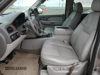 2008 GMC Yukon SLT w/4SA with VIN 1GKFK13018J218030, listed as a Copart auction lot 85196224 with 240,080 mi miles and Salvage Title. Bid and sale history available at carsss.com. Image 7.