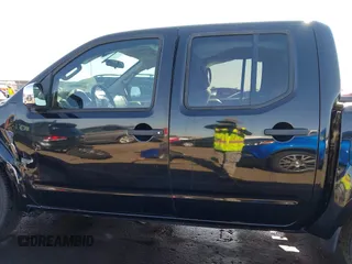 2016 Nissan Frontier SV z VIN 1N6AD0ER0GN702023, wystawiony jako IAAI lot #41975440 z przebiegiem 74 559 mil mil oraz . Historia ofert i sprzedaży dostępna na DreamBid. Obrazek 14.