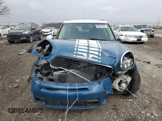 2011 MINI Countryman S with VIN WMWZC5C57BWM10732, listed as a Copart auction lot 83070254 with 117,330 mi miles and Clean Title. Bid and sale history available at DreamBid. Image 5.