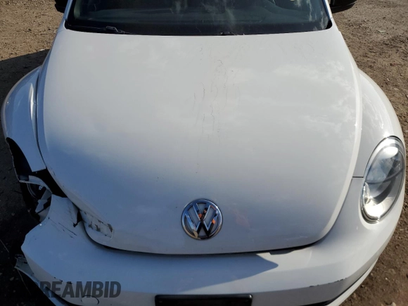 2015 Volkswagen Beetle Fleet Edition with VIN 3VWF17AT8FM647418, listed as a Copart auction lot 50605905 with 105,671 mi miles and Salvage Title. Bid and sale history available at DreamBid. Image 11.