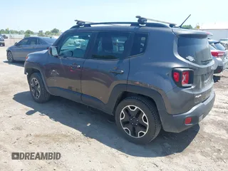 2017 Jeep Renegade Latitude with VIN ZACCJBBB9HPG63464, listed as a IAAI auction lot 42592072 with 78,031 mi miles and . Bid and sale history available at DreamBid. Image 3.