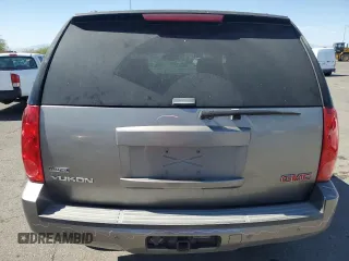 2008 GMC Yukon SLT w/4SB with VIN 1GKFC13028R107436, listed as a Copart auction lot 73807804 with 185,017 mi miles and Salvage Title. Bid and sale history available at carsss.com. Image 6.