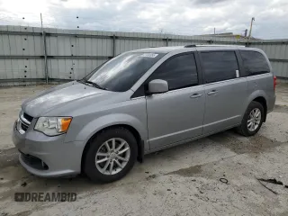 2018 Dodge Grand Caravan SXT z VIN 2C4RDGCG9JR175948, wystawiony jako Copart lot #51480995 z przebiegiem 98 586 mil mil oraz Szkody całkowita. Historia ofert i sprzedaży dostępna na DreamBid. Obrazek 1.