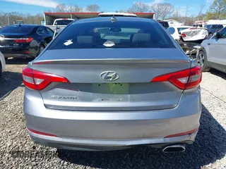 2016 Hyundai Sonata SE with VIN 5NPE24AF8GH413095, listed as a IAAI auction lot 41695202 with 136,175 mi miles and . Bid and sale history available at DreamBid. Image 16.