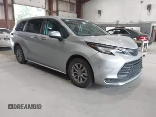 2021 Toyota Sienna LE with VIN 5TDKSKFC7MS036285, listed as a IAAI auction lot 42798454 with 211,756 mi miles and . Bid and sale history available at DreamBid. Image 1.