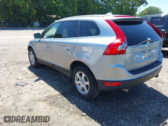 2012 Volvo XC60 3.2L с VIN YV4952DL6C2342972, выставлен на аукционе IAAI как лот 42319291 с пробегом 140 471 миль миль и . История ставок и продаж доступна на DreamBid. Изображение 3.