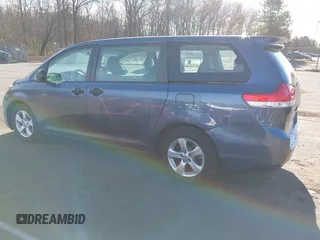 2014 Toyota Sienna L with VIN 5TDZK3DC0ES413970, listed as a IAAI auction lot 40870422 with 138,589 mi miles. Bid and sale history available at carsss.com. Image 14.