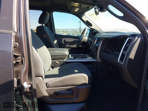 2021 Ram 1500 Classic Warlock with VIN 1C6RR7GT1MS590569, listed as a IAAI auction lot 41877699 with 33,877 mi miles. Bid and sale history available at carsss.com. Image 5.