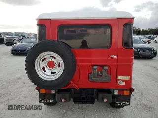 1976 Toyota Land Cruiser z VIN FJ40208864, wystawiony jako Copart lot #79069054 z przebiegiem 18 022 mil mil oraz Szkoda całkowita • Salvage title. Historia ofert i sprzedaży dostępna na DreamBid. Obrazek 6.