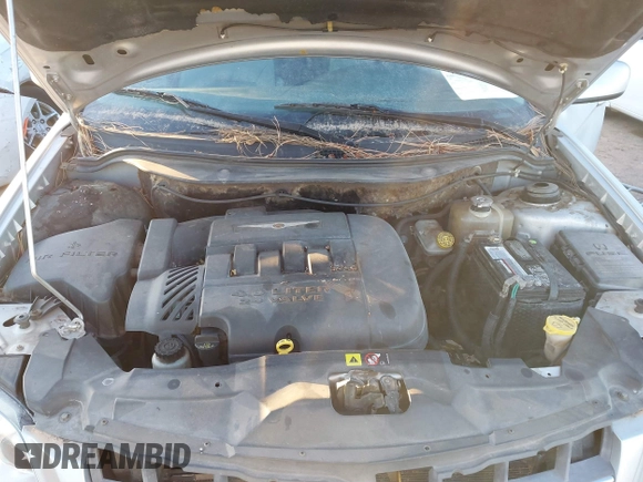 2007 Chrysler Pacifica Touring with VIN 2A8GM68X77R126842, listed as a IAAI auction lot 41813527 with 304,838 mi miles. Bid and sale history available at carsss.com. Image 10.