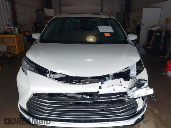 2021 Toyota Sienna Limited with VIN 5TDZSKFCXMS031760, listed as a IAAI auction lot 41294945 with 68,804 mi miles and . Bid and sale history available at DreamBid. Image 12.