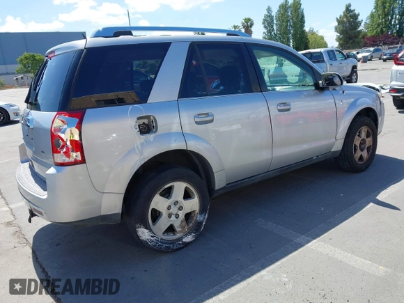 2007 Saturn VUE V6 z VIN 5GZCZ53467S873263, wystawiony jako IAAI lot #42253824 z przebiegiem 157 810 mil mil oraz . Historia ofert i sprzedaży dostępna na DreamBid. Obrazek 4.