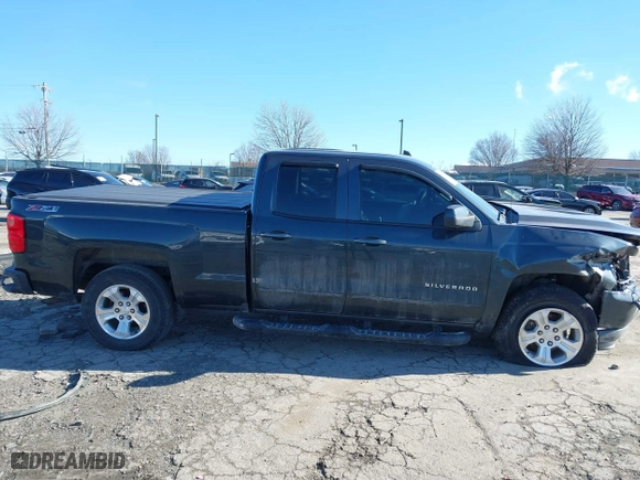 2017 Chevrolet Silverado 1500 LT with VIN 1GCVKREC1HZ342782, listed as a IAAI auction lot 41595845 with 86,000 mi miles. Bid and sale history available at carsss.com. Image 13.