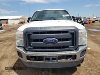 2012 Ford F-250 XL with VIN 1FT7X2B66CEB06354, listed as a Copart auction lot 58601795 with 137,326 mi miles and Salvage title. Bid and sale history available at DreamBid. Image 5.