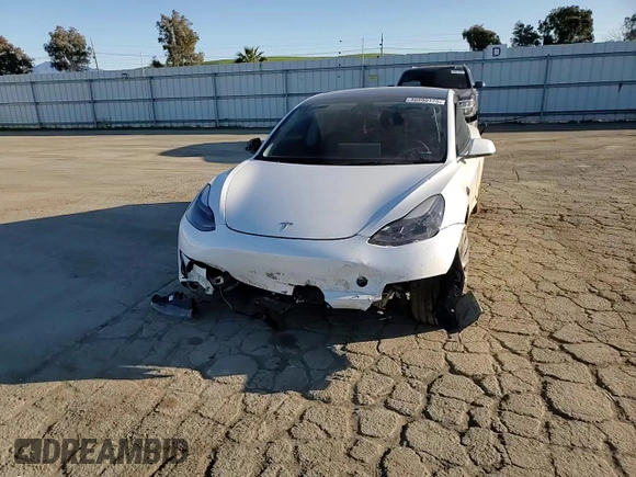 2023 Tesla Model 3 Performance z VIN 5YJ3E1EC3PF556807, wystawiony jako Copart lot #46990175 z przebiegiem Nie podano mil oraz Nie do naprawy • Non repairable. Historia ofert i sprzedaży dostępna na DreamBid. Obrazek 11.