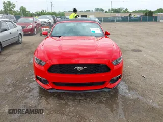 2017 Ford Mustang V6 z VIN 1FATP8EM8H5322747, wystawiony jako IAAI lot #42277084 z przebiegiem 67 293 mil mil oraz . Historia ofert i sprzedaży dostępna na DreamBid. Obrazek 12.