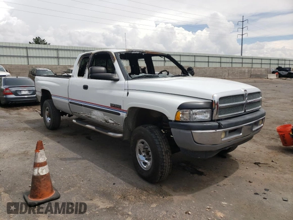 2000 Dodge 2500 with VIN 3B7KF2367YG158765, listed as a Copart auction lot 59000375 with Not provided miles and Salvage title. Bid and sale history available at DreamBid. Image 4.