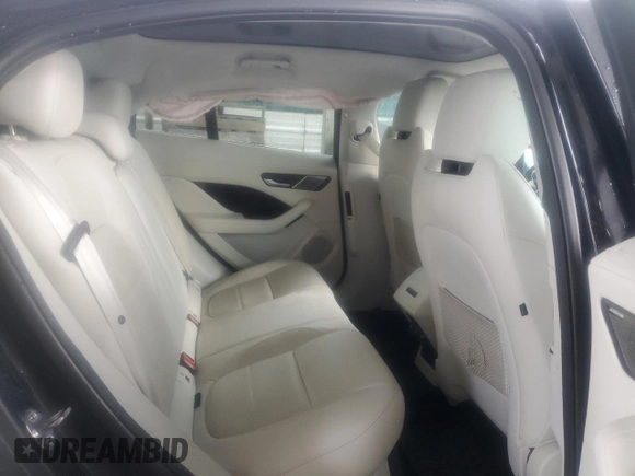 2020 Jaguar I-Pace SE с VIN SADHC2S16L1F88522, выставлен на аукционе Copart как лот 65587214 с пробегом 19 533 миль миль и Списание • Salvage title. История ставок и продаж доступна на DreamBid. Изображение 10.