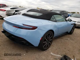 2019 Aston Martin DB11 z VIN SCFRMFCW3KGM05215, wystawiony jako Copart lot #63806262 z przebiegiem 10 418 mil mil oraz . Historia ofert i sprzedaży dostępna na DreamBid. Obrazek 4.