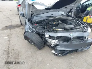 2015 BMW 3 Series 328i xDrive с VIN WBA3B5G53FNS20635, выставлен на аукционе IAAI как лот 42744509 с пробегом Не указан миль и . История ставок и продаж доступна на DreamBid. Изображение 6.