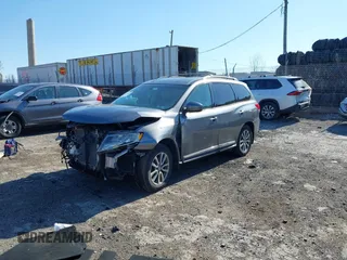 2015 Nissan Pathfinder S with VIN 5N1AR2MM6FC685997, listed as a IAAI auction lot 41772969 with 136,551 mi miles and . Bid and sale history available at DreamBid. Image 17.