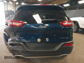 2018 Jeep Cherokee Limited with VIN 1C4PJMDXXJD611125, listed as a IAAI auction lot 41811985 with 148,956 mi miles. Bid and sale history available at carsss.com. Image 6.