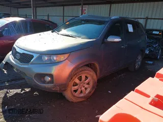 2013 Kia Sorento LX with VIN 5XYKT3A63DG399653, listed as a IAAI auction lot 41323730 with 194,001 mi miles. Bid and sale history available at carsss.com. Image 18.