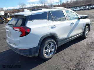 2024 GMC Terrain SLE with VIN 3GKALTEG2RL380353, listed as a IAAI auction lot 41497590 with 7,200 mi miles. Bid and sale history available at carsss.com. Image 4.