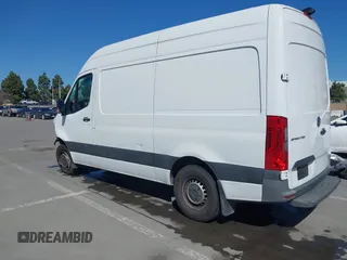 2020 Mercedes-Benz Sprinter Cargo with VIN W1W70BGY8LT026861, listed as a IAAI auction lot 41679015 with 96,367 mi miles and . Bid and sale history available at carsss.com. Image 3.