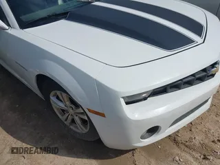 2011 Chevrolet Camaro 2LT with VIN 2G1FC1ED9B9206647, listed as a IAAI auction lot 41984614 with 1 mi miles. Bid and sale history available at carsss.com. Image 6.