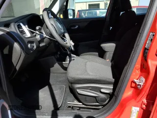 2021 Jeep Renegade Sport z VIN ZACNJDABXMPN09892, wystawiony jako Copart lot #48616195 z przebiegiem 41 788 mil mil oraz Czysty tytuł • Clean title. Historia ofert i sprzedaży dostępna na DreamBid. Obrazek 7.