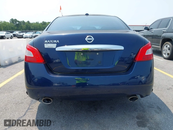 2011 Nissan Maxima SV z VIN 1N4AA5AP7BC843677, wystawiony jako IAAI lot #42407646 z przebiegiem 131 640 mil mil oraz . Historia ofert i sprzedaży dostępna na DreamBid. Obrazek 14.