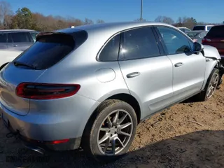 2018 Porsche Macan with VIN WP1AA2A50JLB09807, listed as a IAAI auction lot 41634432 with 74,357 mi miles. Bid and sale history available at carsss.com. Image 4.