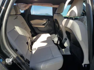 2024 BMW X1 xDrive28i z VIN WBX73EF02R5Z31516, wystawiony jako Copart lot #52913595 z przebiegiem Nie podano mil oraz Szkody całkowita. Historia ofert i sprzedaży dostępna na DreamBid. Obrazek 11.