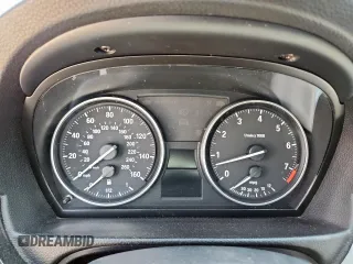 2010 BMW 3 Series 328i z VIN WBAPH5G53ANM71003, wystawiony jako Copart lot #60752595 z przebiegiem Nie podano mil oraz Szkoda całkowita • Salvage title. Historia ofert i sprzedaży dostępna na DreamBid. Obrazek 9.