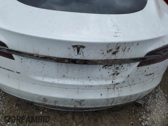 2015 Tesla Model S 85D with VIN 5YJSA1S21FF096032, listed as a Copart auction lot 80075234 with Not Provided miles and Clean Title. Bid and sale history available at carsss.com. Image 11.