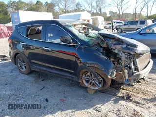 2017 Hyundai Santa Fe 2.4L z VIN 5XYZU3LB5HG429716, wystawiony jako IAAI lot #41897488 z przebiegiem 125 780 mil mil oraz . Historia ofert i sprzedaży dostępna na DreamBid. Obrazek 1.