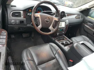 2014 GMC Yukon XL Denali with VIN 1GKS2MEF3ER133527, listed as a Copart auction lot 46869275 with 145,014 mi miles and Salvage Title. Bid and sale history available at carsss.com. Image 8.