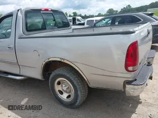 2002 Ford F-150 XL z VIN 1FTRF17W72NA69067, wystawiony jako IAAI lot #42127001 z przebiegiem 234 022 mil mil oraz . Historia ofert i sprzedaży dostępna na DreamBid. Obrazek 12.