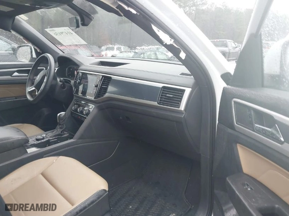 2023 Volkswagen Atlas Cross Sport 3.6L V6 SE w/Technology with VIN 1V2KE2CA7PC208457, listed as a IAAI auction lot 41479156 with 45,704 mi miles. Bid and sale history available at carsss.com. Image 5.