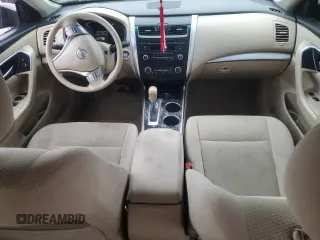 2014 Nissan Altima 2.5 S with VIN 1N4AL3AP2EC163852, listed as a Copart auction lot 43538135 with 114,800 mi miles and Clean Title. Bid and sale history available at carsss.com. Image 8.