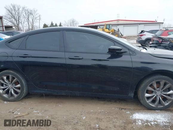 2016 Chrysler 200 S with VIN 1C3CCCBB0GN132648, listed as a IAAI auction lot 41641394 with 118,728 mi miles. Bid and sale history available at carsss.com. Image 13.