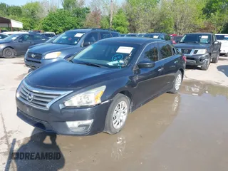 2015 Nissan Altima 2.5 S with VIN 1N4AL3AP4FN903293, listed as a IAAI auction lot 41960769 with 213,672 mi miles. Bid and sale history available at carsss.com. Image 2.