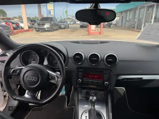 2009 Audi TTS Prestige z VIN TRUUF38J191024061, wystawiony jako Copart lot #60684175 z przebiegiem 88 329 mil mil oraz Czysty tytuł • Clean title. Historia ofert i sprzedaży dostępna na DreamBid. Obrazek 9.